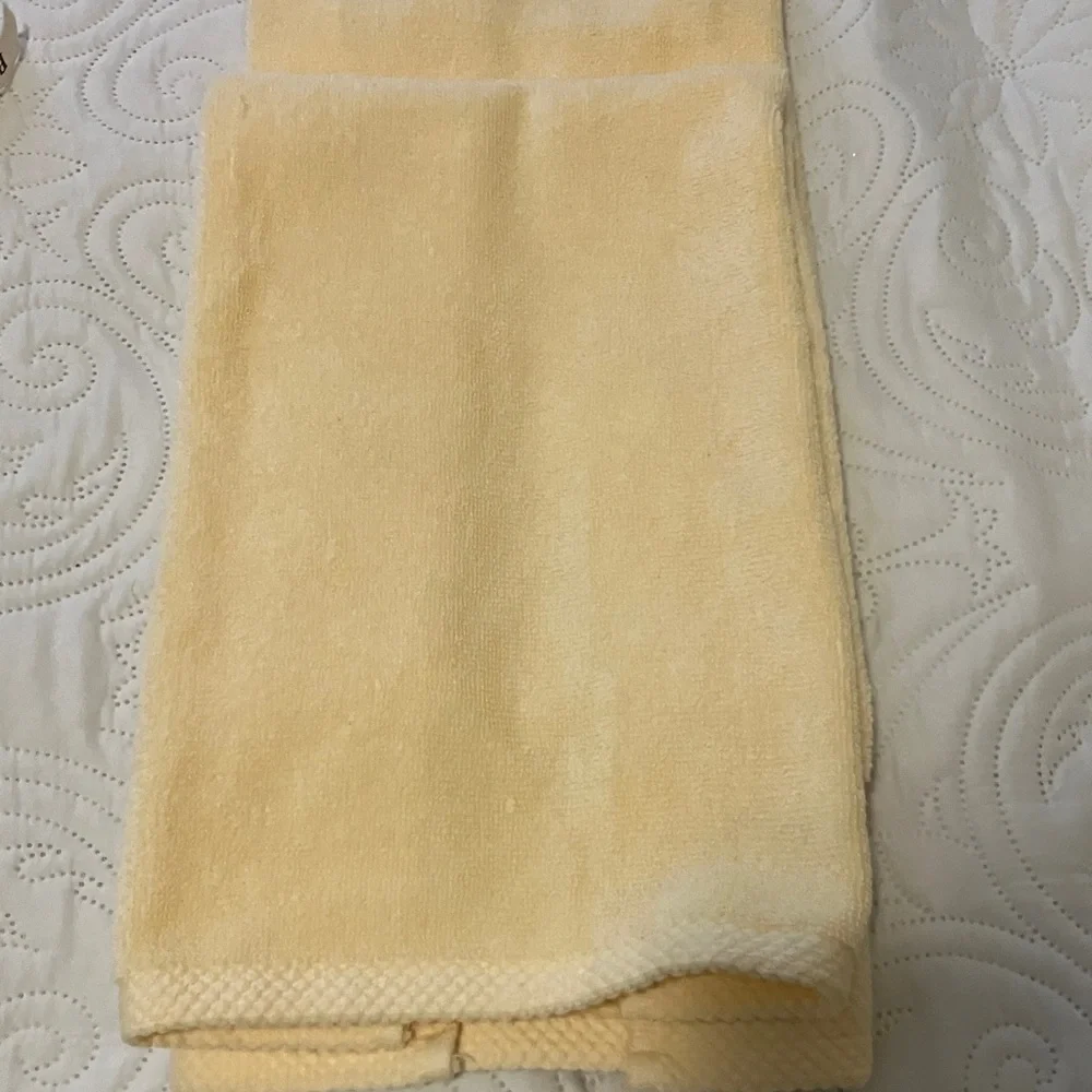 Rae Dunn hand towels